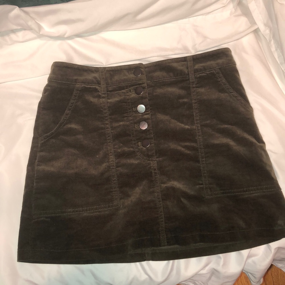 Forever 21 Army Green button up skirt